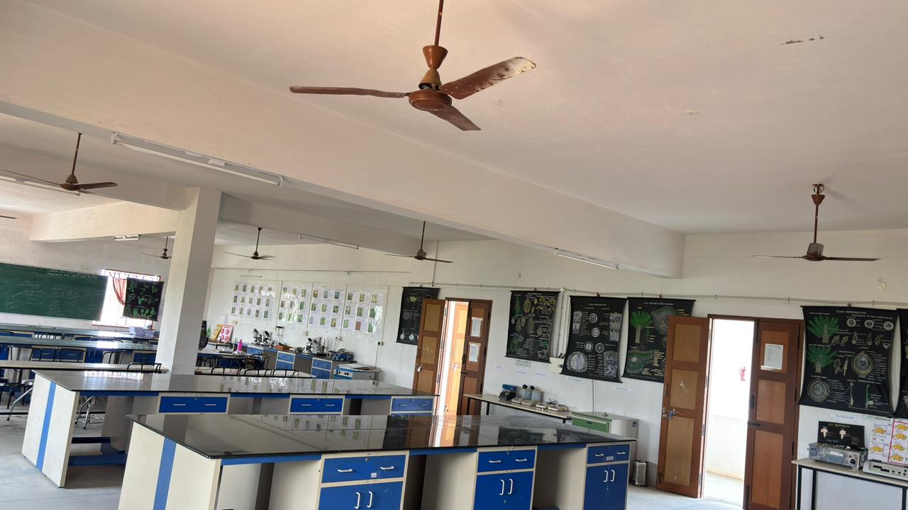 Plant Breeding & Genetics Lab